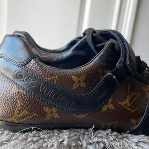 Louis Vuitton Globe trotter Sneaker